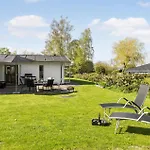 2 Bedroom Awesome In