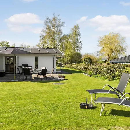 2 Bedroom Awesome In